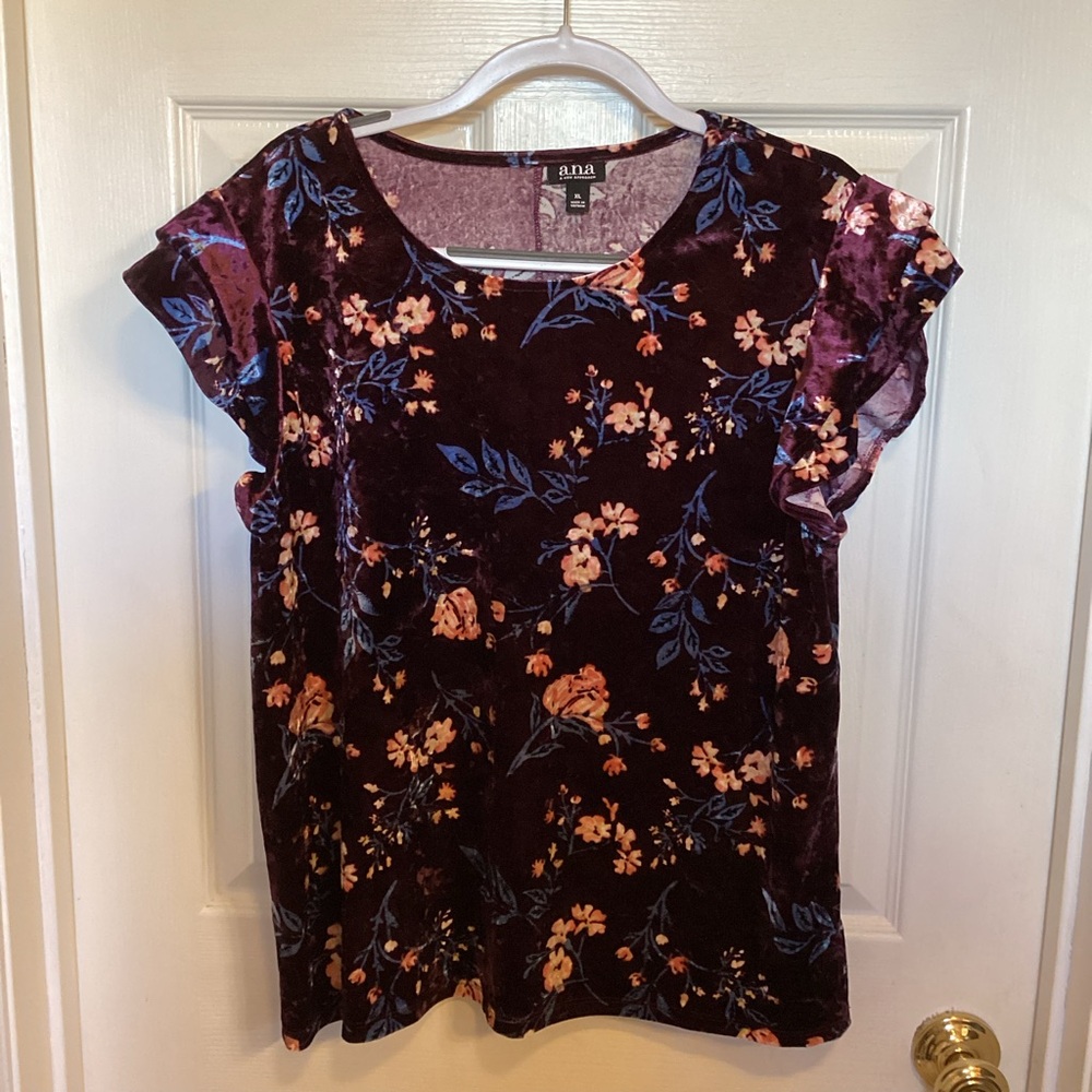 a.n.a Women's Velvet Floral Blouse - Purple and Blue